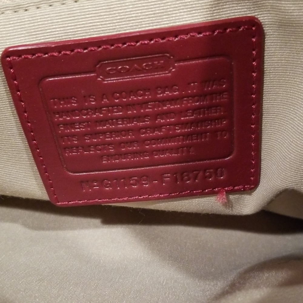 Coach purse - Picture 2 of 3
